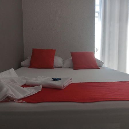 Hotel Central Жакареї Екстер'єр фото